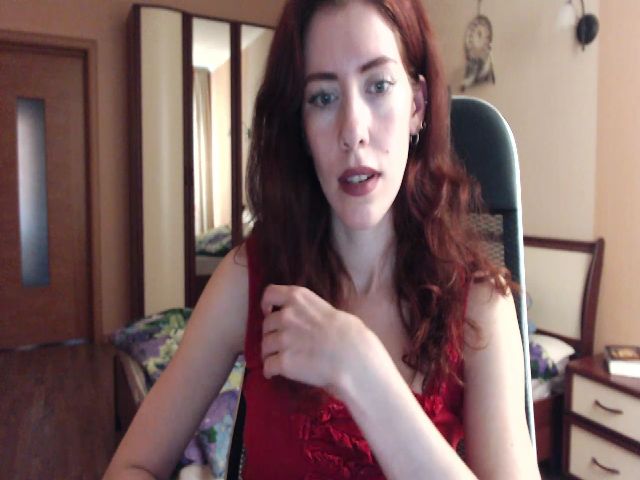 Live sex webcam photo for HollyIvory #268640476