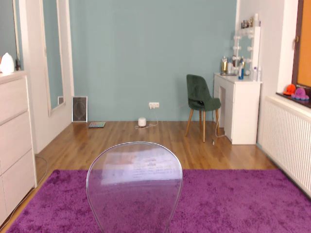 Live sex webcam photo for Conny___ #268649799