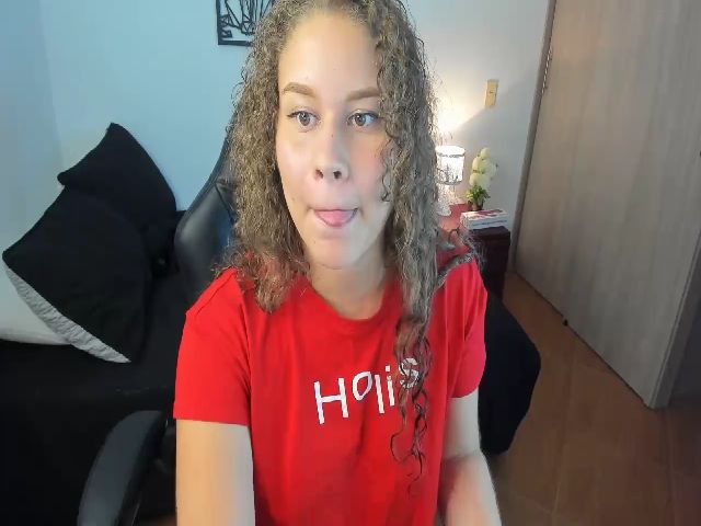 Live sex webcam photo for Alexajr #268633733