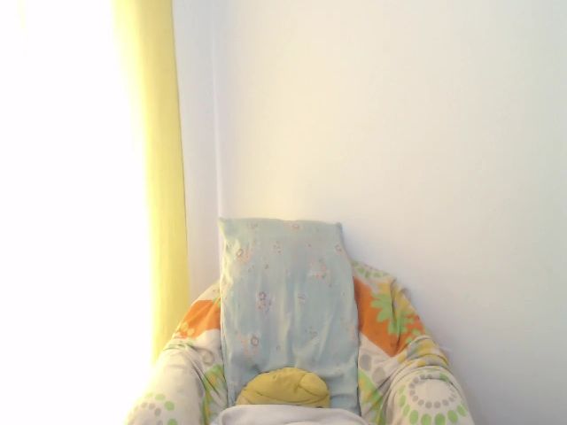 Live sex webcam photo for HotxKarina #268644310