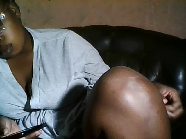 Live sex webcam photo for ebonyslut95 #268650477