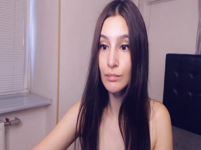 Live sex webcam photo for Asoll77 #268636656