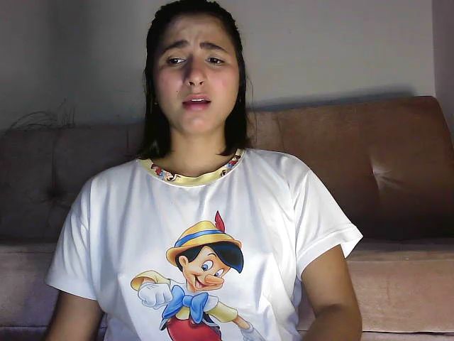 Live sex webcam photo for Sarita30 #268638545