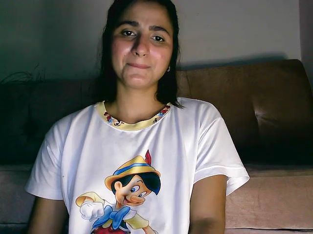 Live sex webcam photo for Sarita30 #268638902