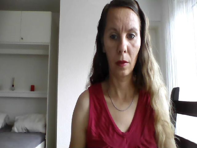 Live sex webcam photo for Naughtyliliy #268638666