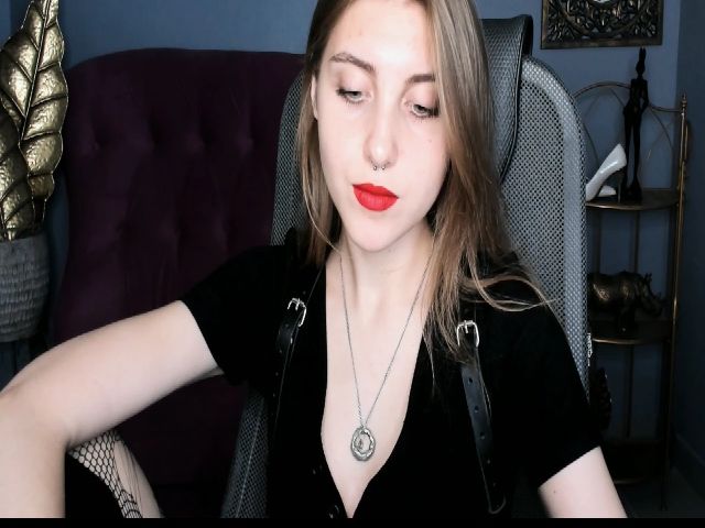 Live sex webcam photo for CassiaBlade #268647815