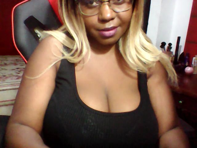 Live sex webcam photo for Angelblackbr #268631511