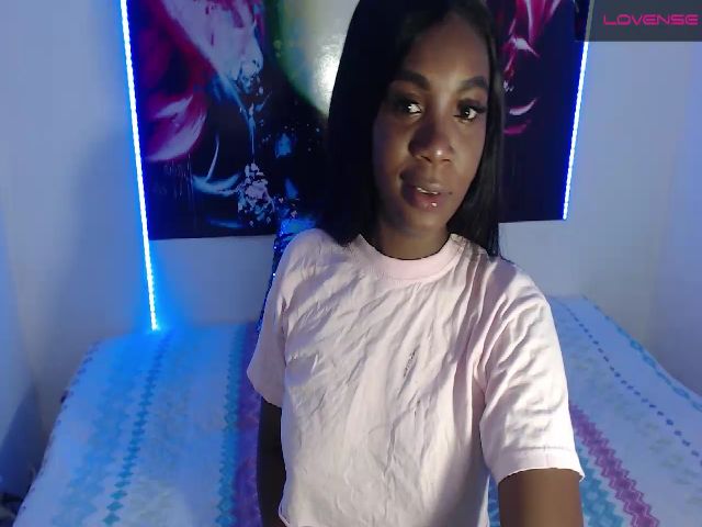 Live sex webcam photo for jordyowens_ #268640830