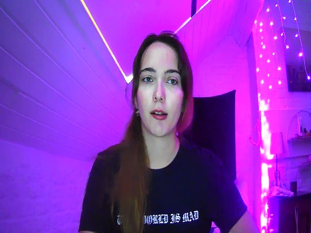 Live sex webcam photo for Avrilpurple #268644191