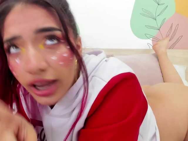 Live sex webcam photo for ValentineLee #268629139