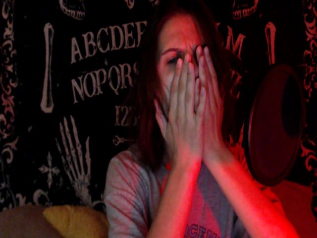 Live sex webcam photo for FoundError404 #268631183