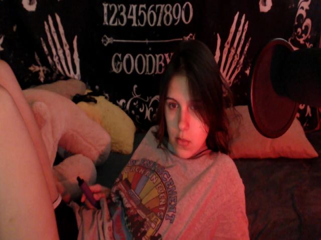 Live sex webcam photo for FoundError404 #268632922