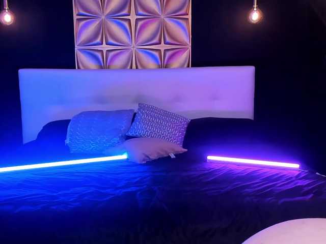 Live sex webcam photo for SammyMoore #268629920