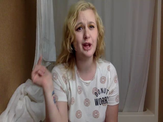 Live sex webcam photo for Avery_Doll #268632588
