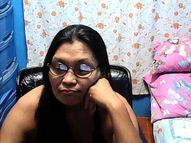 Live sex webcam photo for hOtGranny4u #268652610