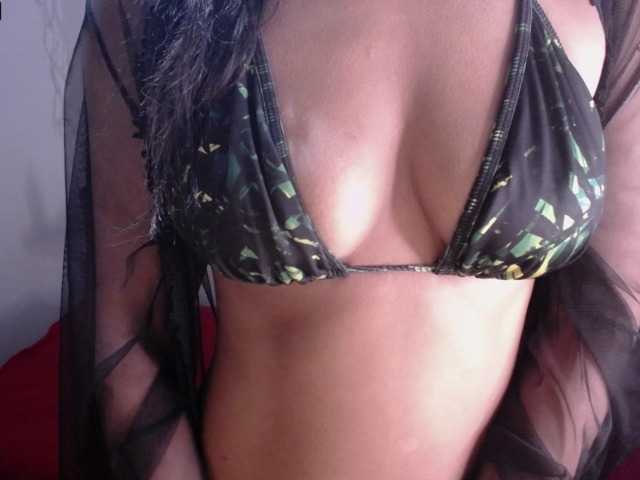 Live sex webcam photo for goldbutterfly #268658930