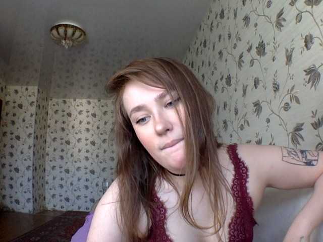 Live sex webcam photo for Mona-Liza #268662796