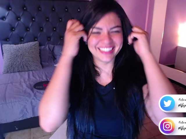 Live sex webcam photo for VeronicaLanz #268668996