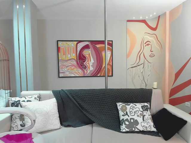 Live sex webcam photo for LannaSummer #268663367