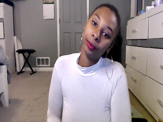 Live sex webcam photo for sweetieslayz #268657460