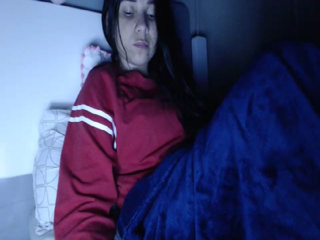Live sex webcam photo for Joanne7 #268655824
