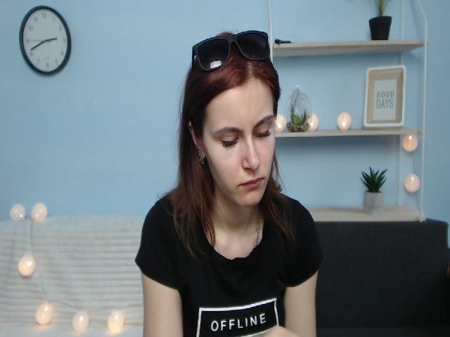 Live sex webcam photo for MollyTravis #268659265