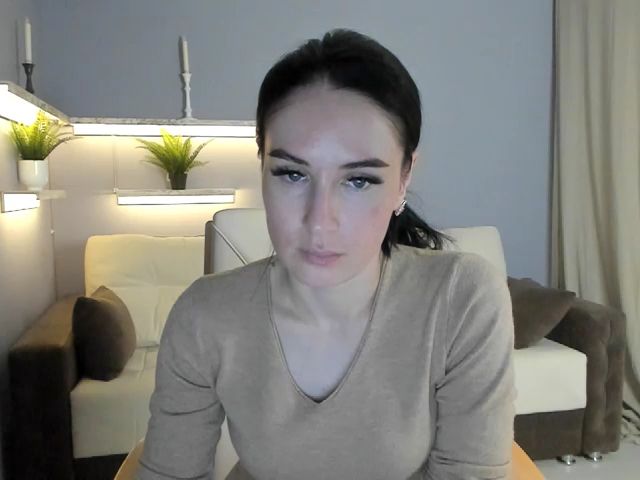 Live sex webcam photo for Lilly_Shine #268655452