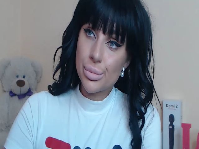 Live sex webcam photo for Anastacia_L #268667559