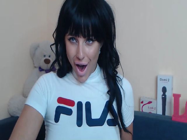 Live sex webcam photo for Anastacia_L #268670750