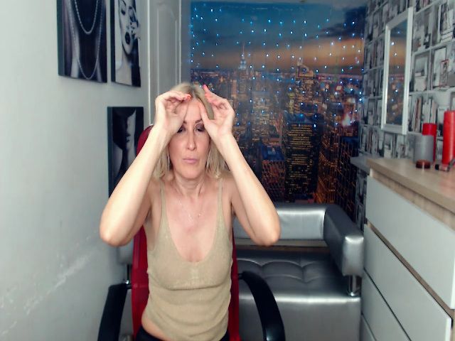 Live sex webcam photo for Lovely_della #268667187