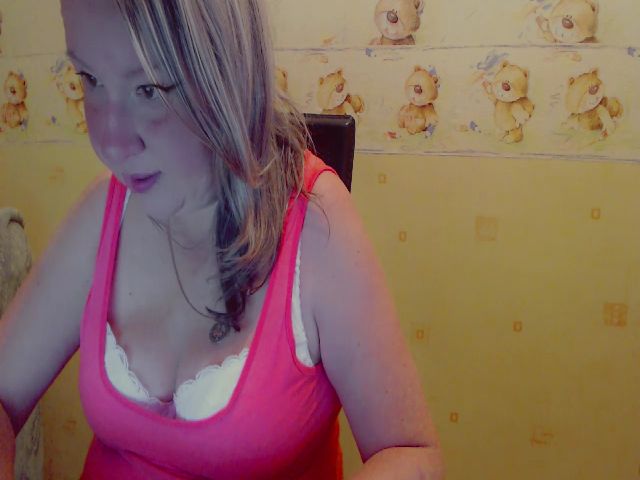 Live sex webcam photo for Christine31 #268655484