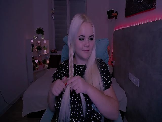 Live sex webcam photo for Jenni__fer #268654246