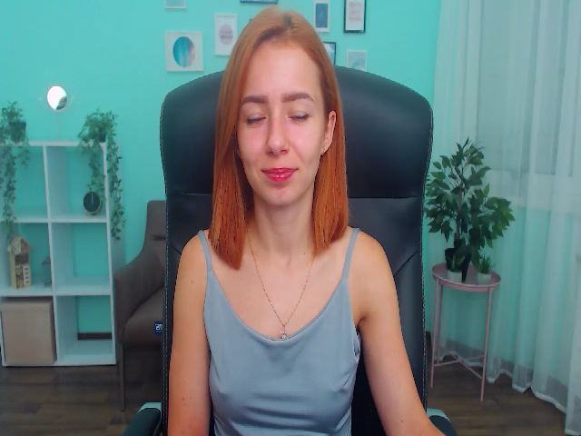 Live sex webcam photo for MircellaGrey #268671663