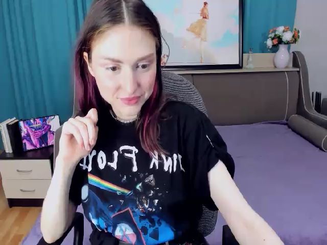 Live sex webcam photo for MadFrau #268673175