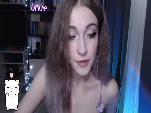 Live sex webcam photo for Your_Ellie #268655308