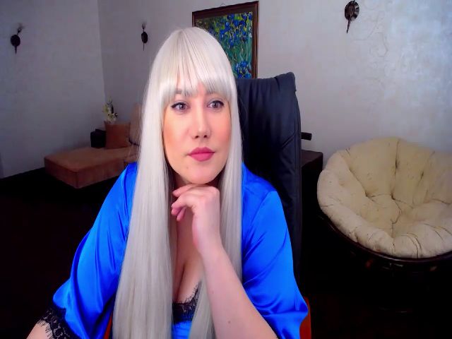 Live sex webcam photo for VeritableGirl #268656534