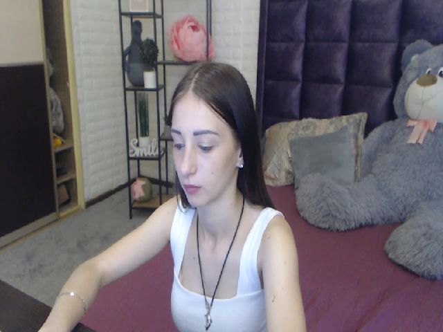 Live sex webcam photo for KellyBlake #268656061