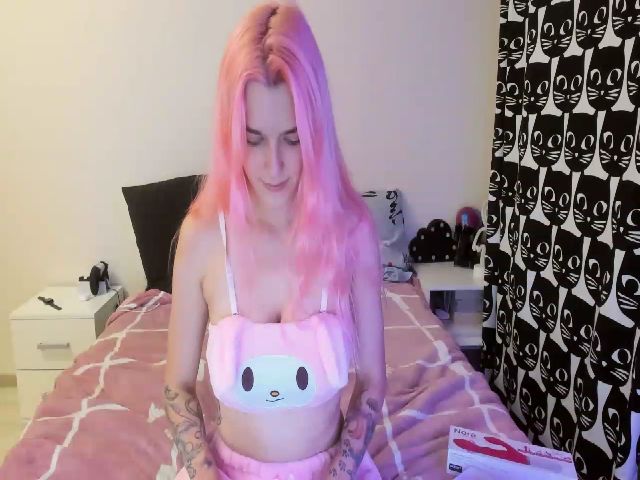 Live sex webcam photo for IvyFarel #268670635