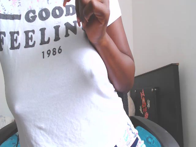 Live sex webcam photo for DIANA_STEVEN #268666627