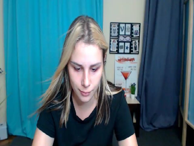 Live sex webcam photo for PolliMilk #268659330