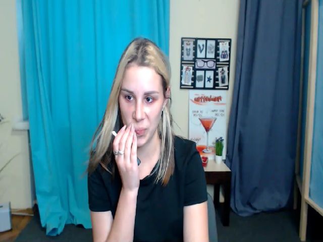 Live sex webcam photo for PolliMilk #268661072