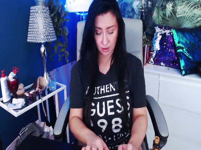 Live sex webcam photo for ColineStyle #268665420