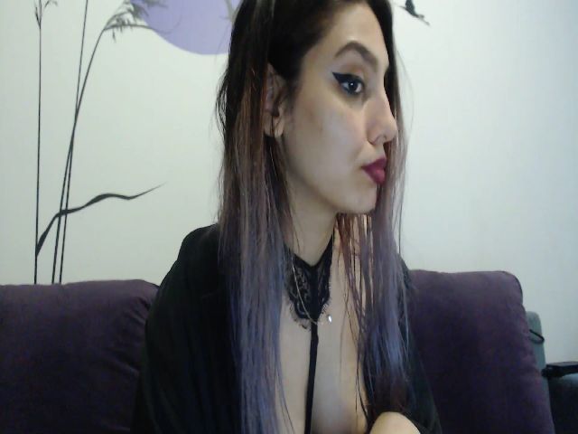 Live sex webcam photo for SoniaBlake #268666210