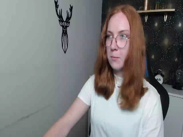 Live sex webcam photo for KISSxGABBY #268664158