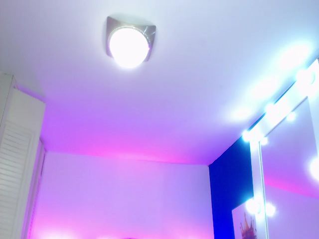 Live sex webcam photo for Georgia_Cox #268666898