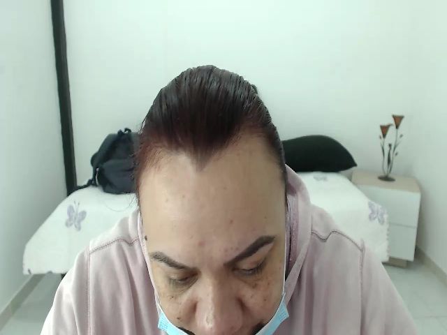 Live sex webcam photo for KimmyStone #268663875