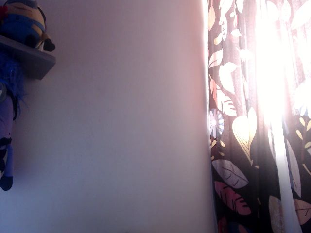 Live sex webcam photo for Mariana__Cute #268671938