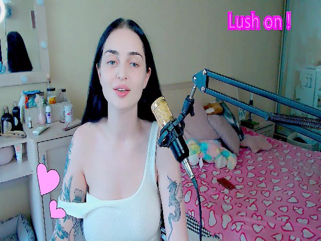 Live sex webcam photo for sunshinebabee #268662414