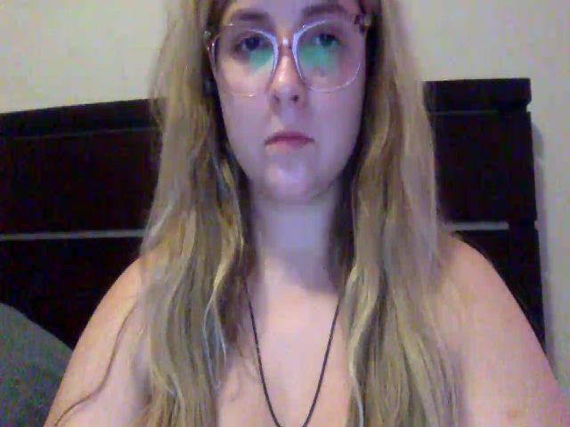 Live sex webcam photo for j3nnamatic #268670236