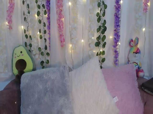 Live sex webcam photo for Kinky_Naughty #268653732